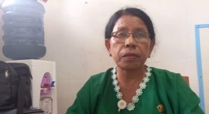Dukung Penanganan  Sampah,  SD  Inpres Bertingkat   Kelapa Lima   2      Swadaya  Bangun Bak Sampah