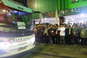 Lepas Jemaah Calon Haji Asal NTT, Wagub Minta  Saling  Bantu dan Motivasi Satu Sama Lain di Tanah Suci
