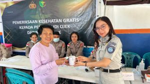 Jasa Raharja dan Bidokkes Polda NTT Gelar Pelayanan Kesehatan Gratis bagi Ojek Online
