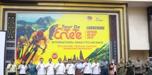 Gubenur  Laka Lena :   Tour de EnTeTe adalah Panggung Dunia  Pariwisata  untuk NTT yang Tangguh, Ramah  Dan Kaya Akan Budaya