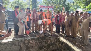 Sesmen Kemenko dan Kadis PUPR NTT Tinjau Proyek Jalan Rp 8 Miliar di Alor: Dorong Konektivitas dan Ekonomi Daerah