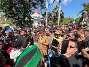 Dialog Bersama Rakyat, Pemprov NTT Terima Aspirasi Mahasiswa Soal Tunjangan DPR, TPPO, dan Geothermal