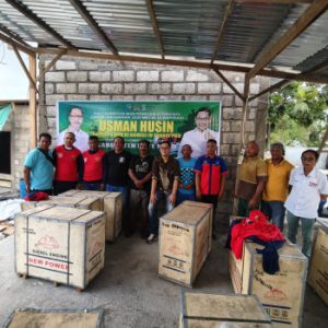 Turun-Temurun Hidup dari Laut, Nelayan Rote Ndao Akhirnya Dapat Bantuan 15 Unit Motor Laut Pertama Kali dari Anggota DPR RI Usman Husin