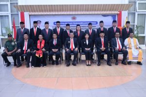 Bupati Kupang Lantik 10 Pejabat Baru: Tegaskan Integritas,  dan  Fokus Kerja Nyata