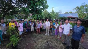 Dari Aspirasi ke Aksi Nyata: Usman Husin Serahkan 33 Ribu Anakan Jambu Mete untuk Pulihkan Lahan dan Ekonomi Petani Rote Ndao