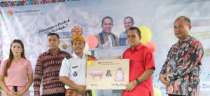 Dorong Kemandirian Ekonomi Masyarakat, Gubernur Melki Laka Lena Luncurkan Produk OVOP di Bolok