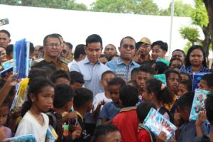 Didampingi Gubernur Laka Lena dan Bupati Kupang, Gibran Tinjau Hasil Revitalisasi SD Kaniti
