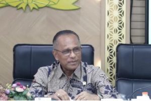Usman Husin Desak Kemenhut Serahkan Lahan Hutan Produktif ke Warga NTT