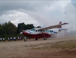 Penerbangan Perdana ke TTU Buka Gerbang Wisata Perbatasan, Batu Alam Bnoko Kaenbaun, Tamkesi hingga Tanjung Bastian Kian Mudah Dijangkau