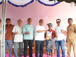 Melki Laka Lena Panen Raya Jagung varietas  Lamuru di Sumba Barat Daya, Dorong NTT Jadi Lumbung Pangan Nasional