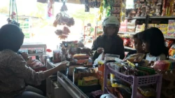 Berawal dari Kios Sederhana, Ansi Kembangkan Usaha Sembako dengan Dukungan KUR BRI