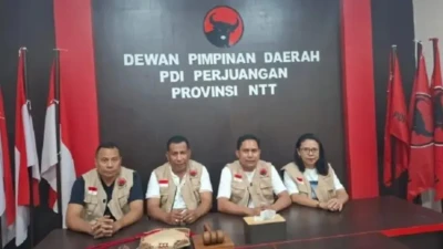 ketua-dpd-pdi-perjuangan-ntt-pimpin-langsung-gerakan-kemanusiaan-bagi-korban-gempa-flores-KntpCfUJ4U-768x432