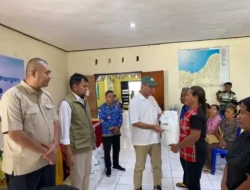 Usman Husin Bawa Aspirasi Rakyat Kecil: Bantuan Pangan Menyentuh 2.549 Warga di Kota Kupang