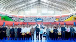1.560 PPPK Paruh Waktu TTS Resmi Terima SK, Bupati Eduard: Junjung Amanah, Disiplin dan Berikan Pelayanan Terbaik