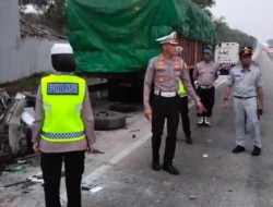 Jasa Raharja  Gerak  Cepat Layani Korban Kecelakaan Minibus di Tol Terpeka